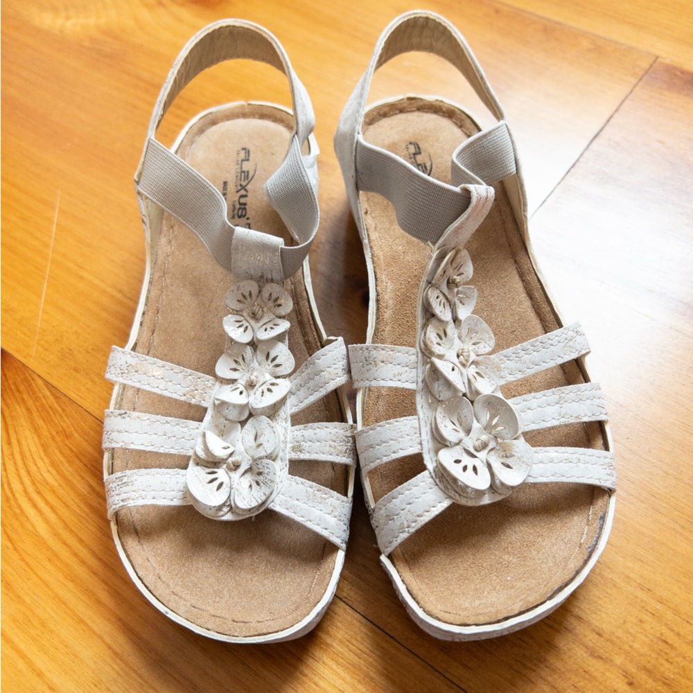 Flexus by Spring Step Floral Comfort Sandals